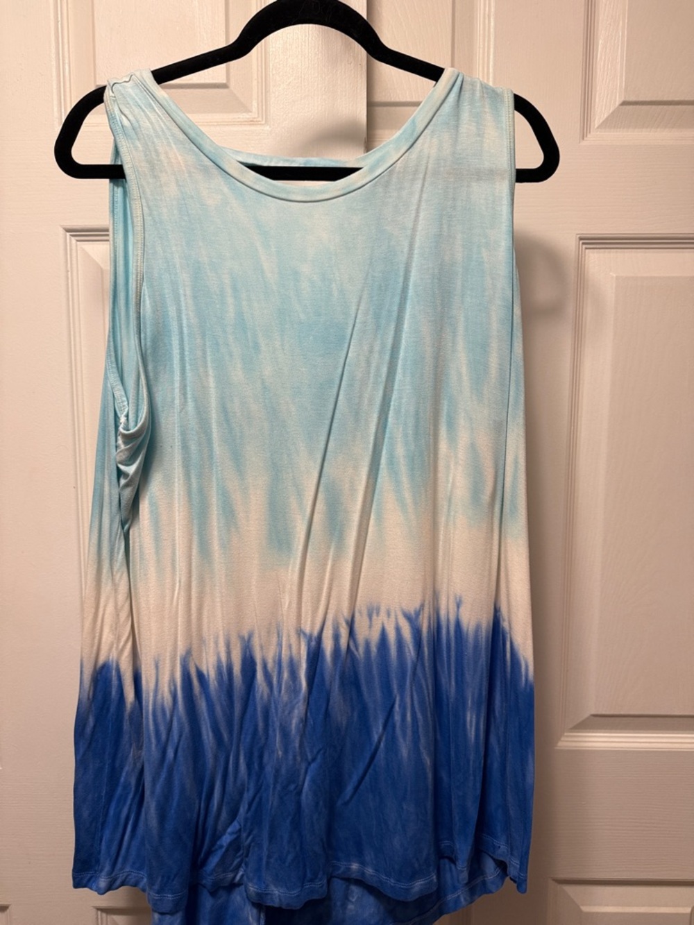 LIVI by Lane Bryant Size 18/20 Ombre Blue Tie-Dye Sleeveless Tank Top